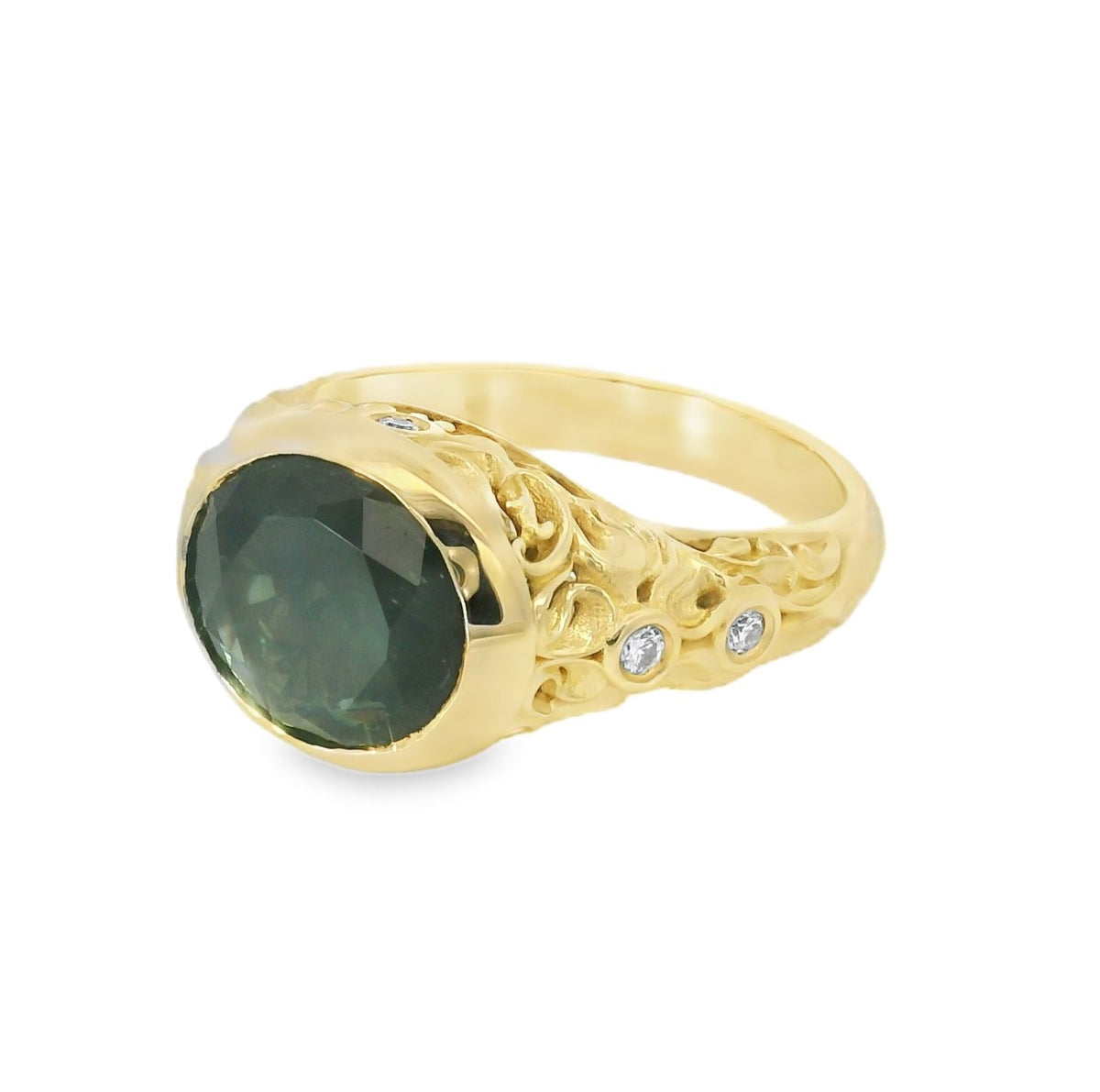Green Sapphire Fashion Ring