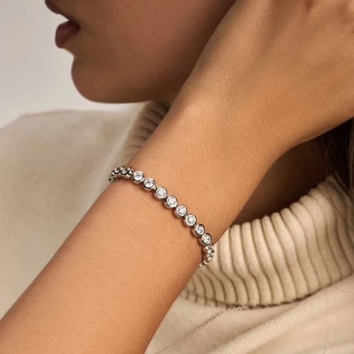 Round Bezel Zirconia Bracelet