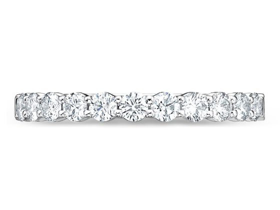 Memoire Petite Prong 11-Stone Diamond Band, view 2